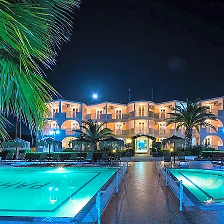 Pahnis Hotell Khartáta