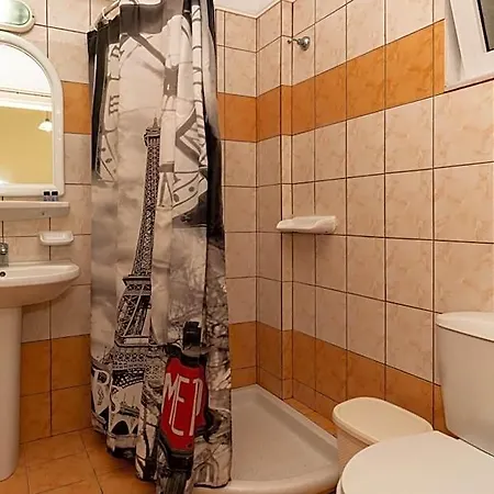 Pahnis 3* Khartáta