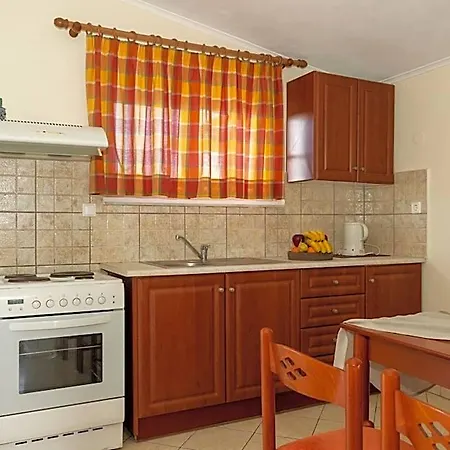 Pahnis Hotel 3*